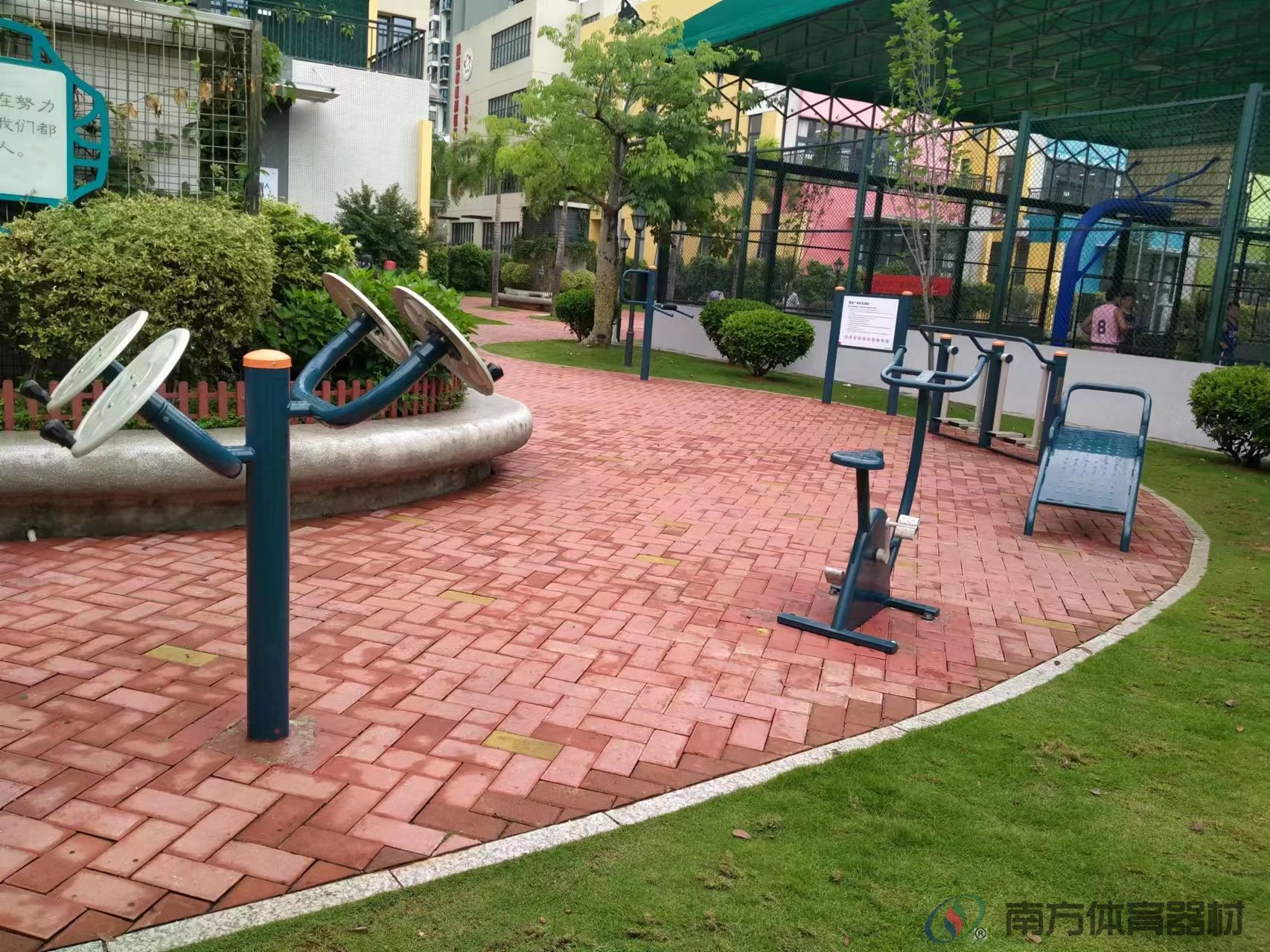 梅华社区公园(图1) 梅华社区公园(图1)