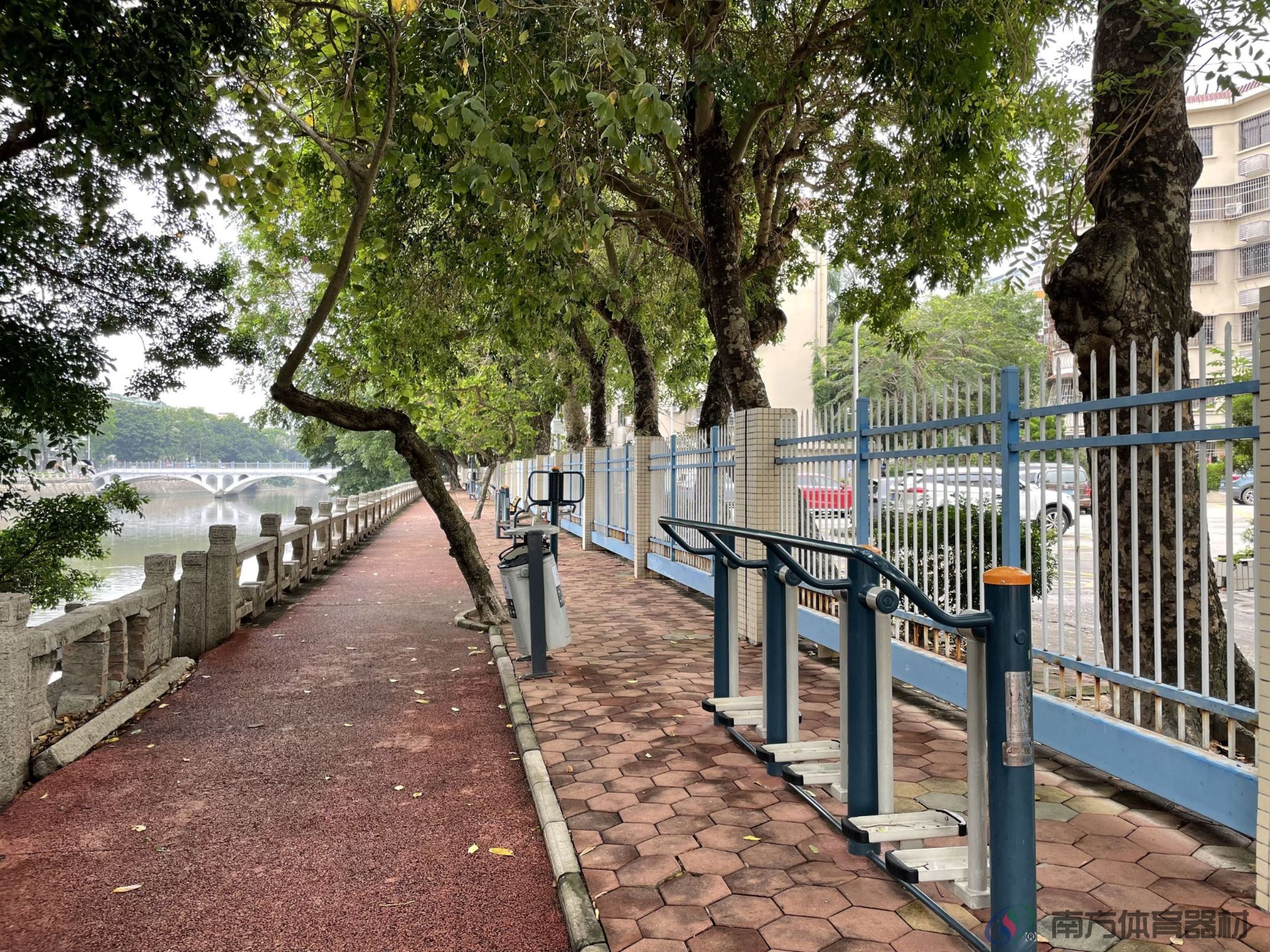 凤凰河渠绿道南华小区东苑段(图1) 凤凰河渠绿道南华小区东苑段(图1)