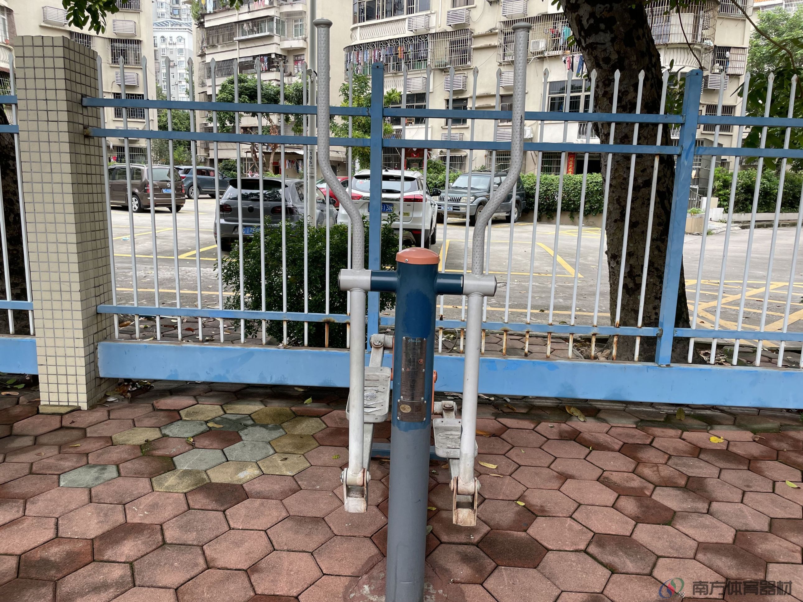 凤凰河渠绿道南华小区东苑段(图12) 凤凰河渠绿道南华小区东苑段(图12)